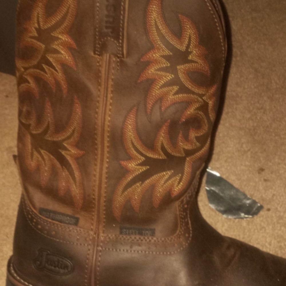 Justin work boots size